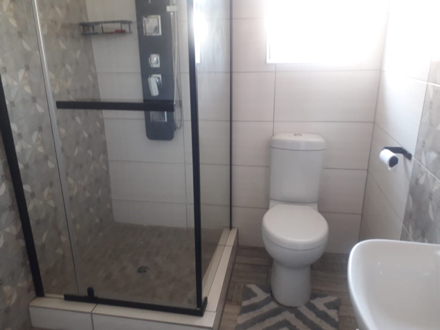 4 Bedroom Property for Sale in Kwadwesi Eastern Cape